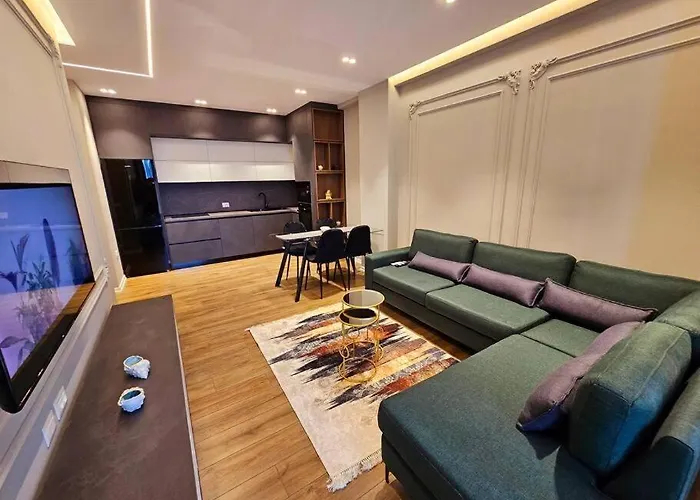 Kdk アパート ティラナ