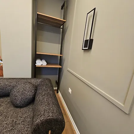 Kdk Apartamento Tirana